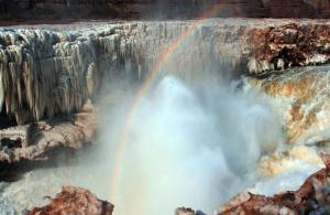 Hukou Waterfall rainbow